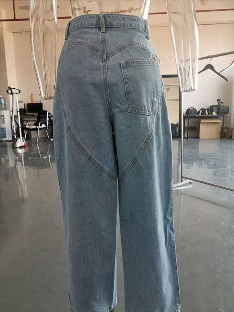 Women’s Heart-Detail Cut-Out Straight-Leg Jeans
