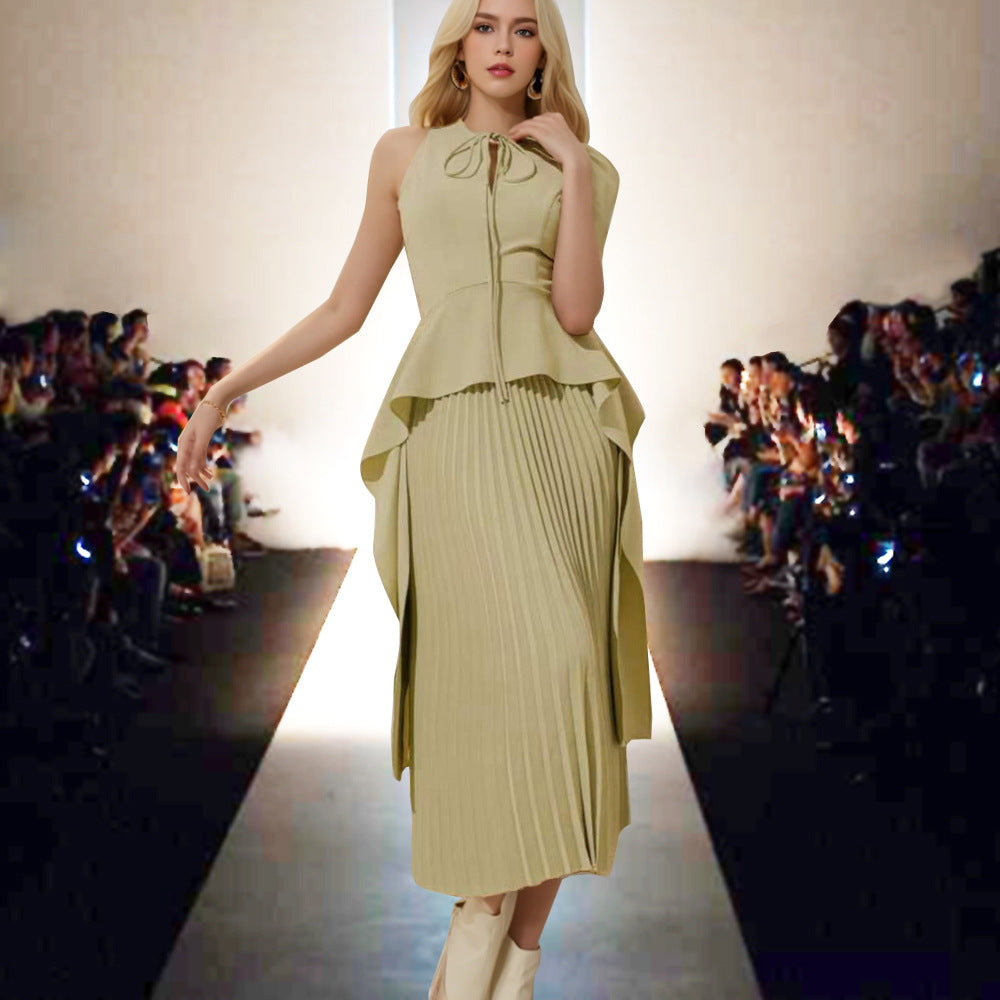 Round neck sleeveless waist cinched ruffle hem pleated apple green dress for women