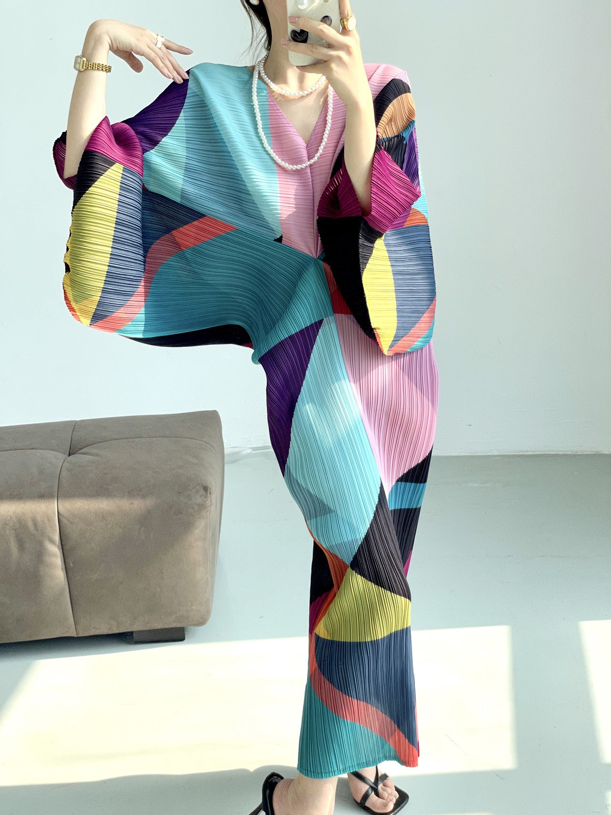 High End Fashionable And Relaxed Print V-neck Holiday Dresses