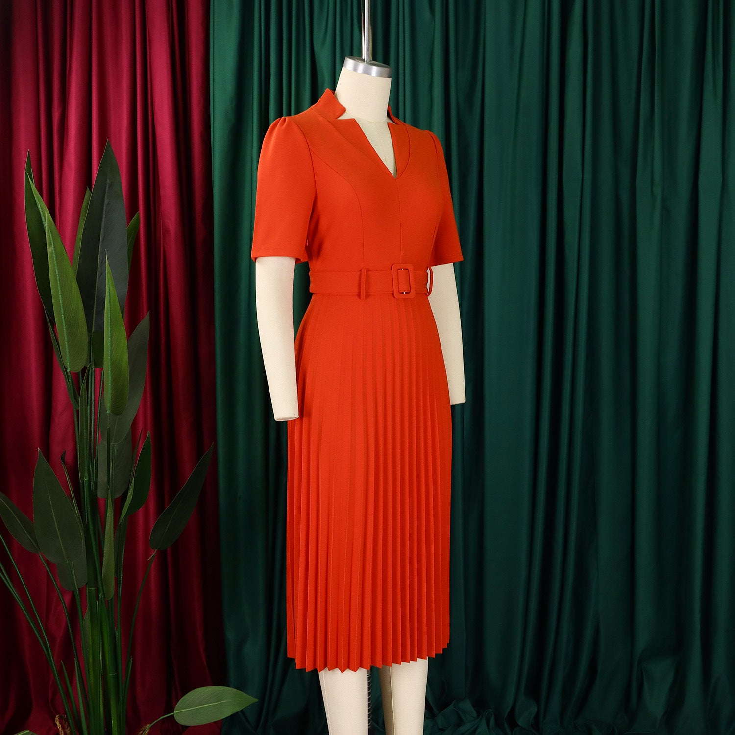 D563 Foreign Trade Cross-border Women's Clothing Summer New Short-sleeved V-neck Pleated High Waist Fashion Elegant Waist African dress