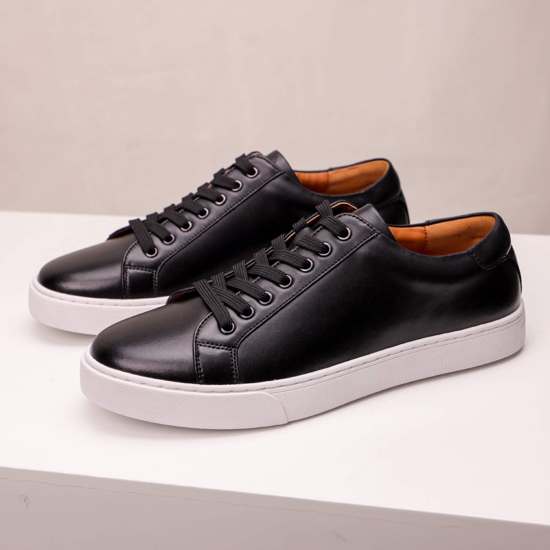 plus size Vintage Men's White Shoes All-match Sneakers Business Casual Leather Shoes Men's Leather Soft Sole Board Shoes Cross-border Men's Shoes