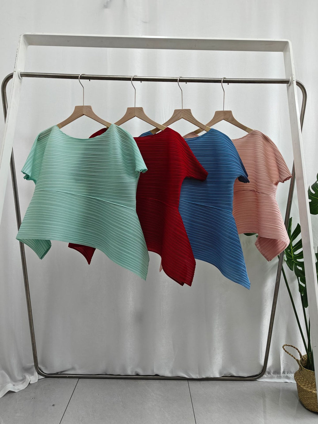 Summer All-match Pleated Top Women's 2024 Summer Thin Comfortable High-end Loose plus size Slim T-shirt