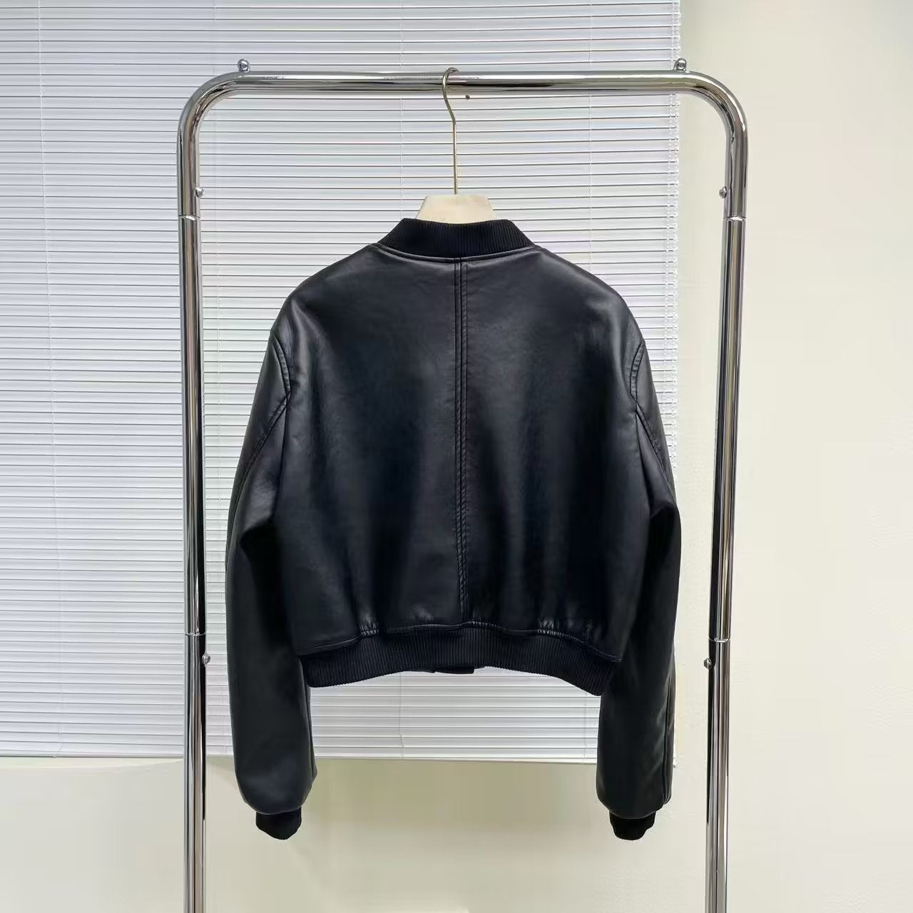 Spring European and American Urban Casual Stand Collar Pu Jacket Short Imitation Leather Motorcycle Clothing Niche Design Jacket for Women