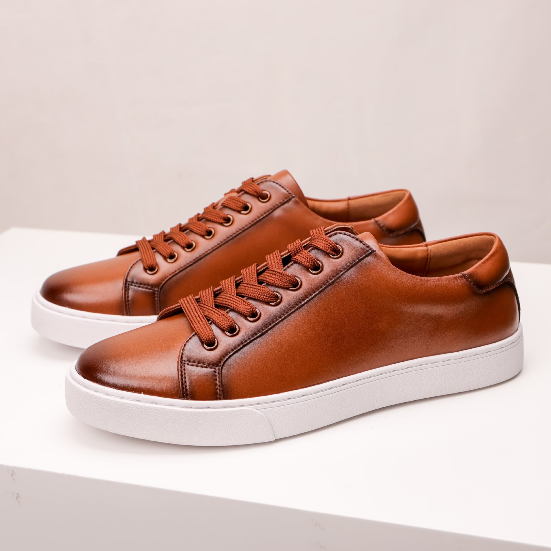 plus size Vintage Men's White Shoes All-match Sneakers Business Casual Leather Shoes Men's Leather Soft Sole Board Shoes Cross-border Men's Shoes