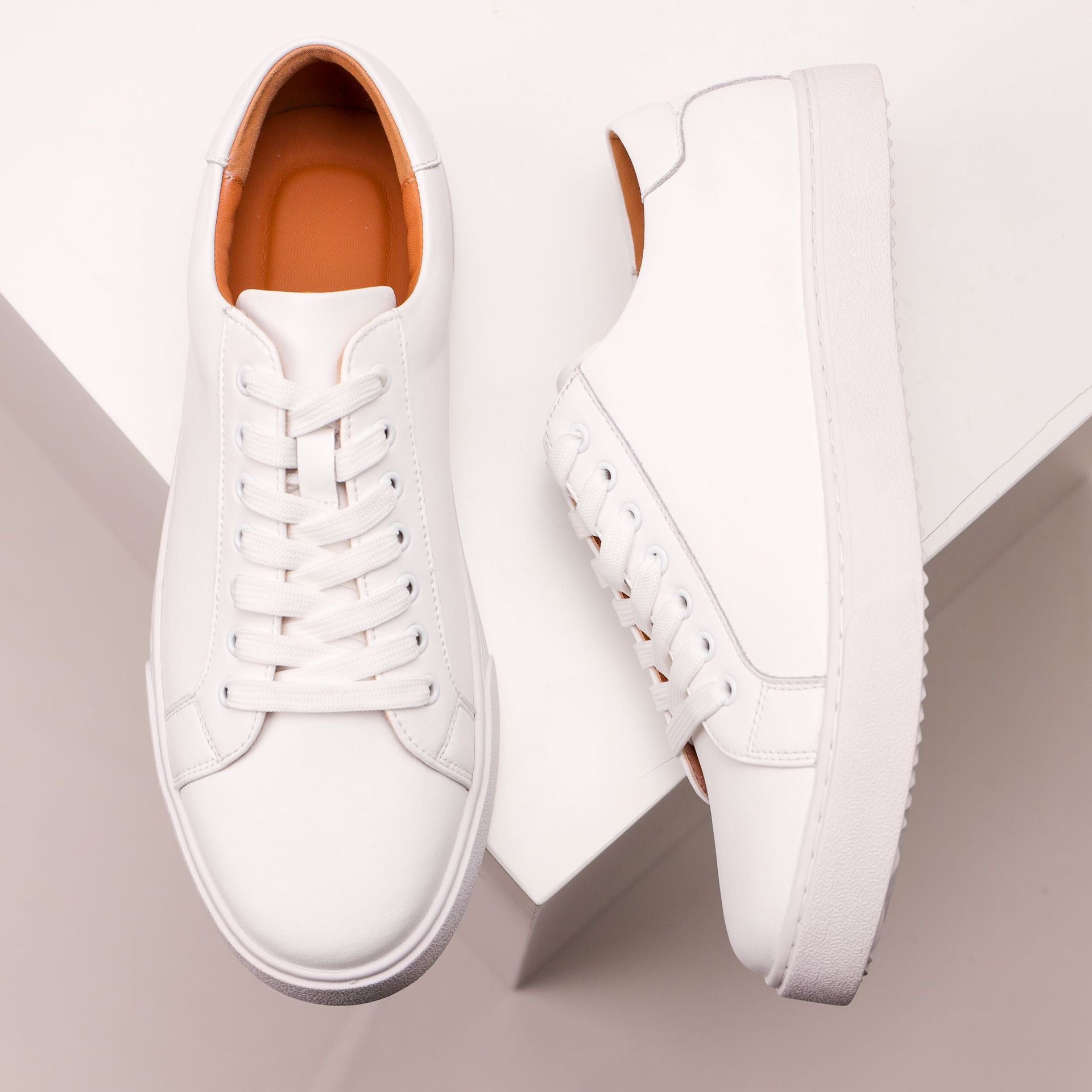 plus size Vintage Men's White Shoes All-match Sneakers Business Casual Leather Shoes Men's Leather Soft Sole Board Shoes Cross-border Men's Shoes