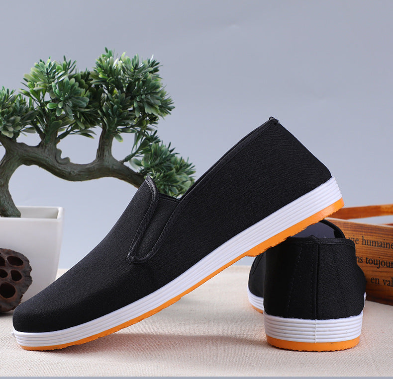 Factory direct old Beijing cloth shoes men's wholesale middle-aged and old men's traditional black cloth shoes